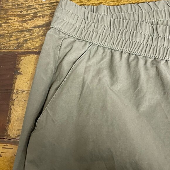 Abercrombie & Fitch Nylon Blend Pull On Wide Leg Cargo Pants Sz XL Utility - Picture 5 of 8